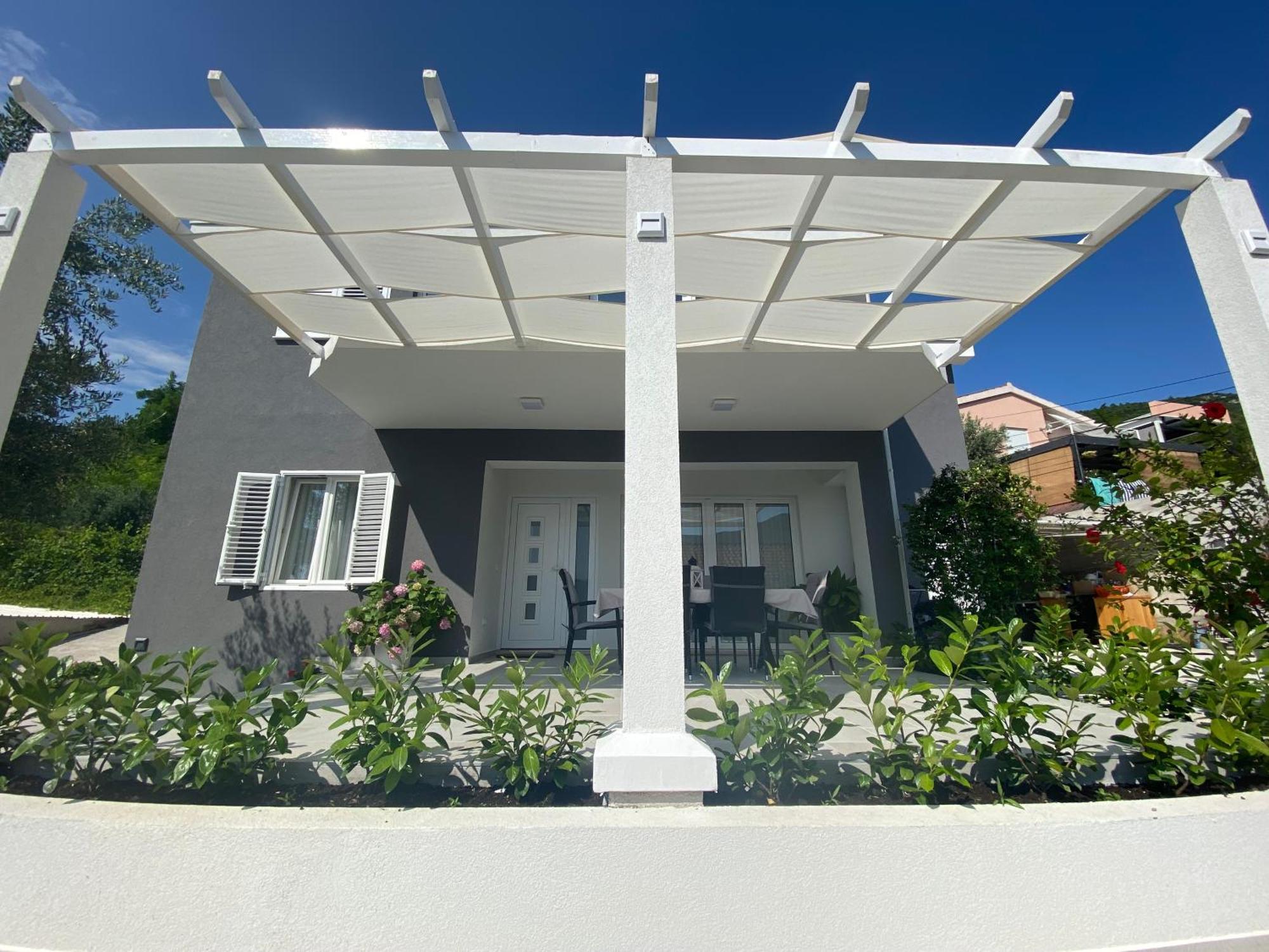 House Canis Holiday home Zuljana